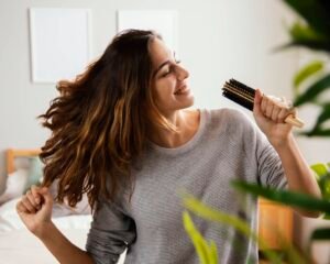 Ein Beauty - Haarbürste - Entwirrbürste